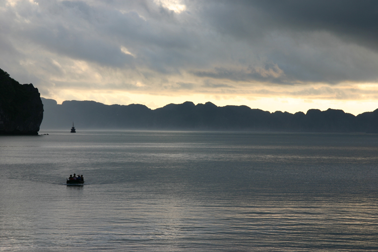Ha Long 001